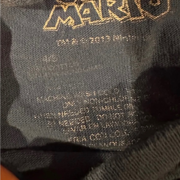 Super Mario T shirt YOUTH 4/5 - Picture 2 of 2